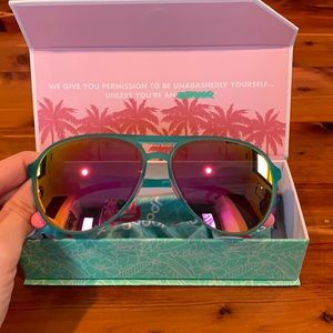 Goodr Kitty Hawkers’ Ray Blockers